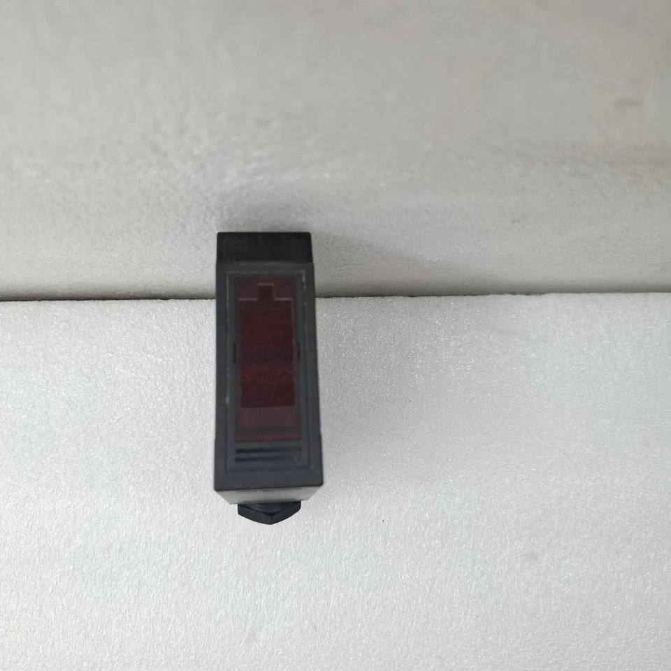 OMRON E3JM-R4M4 SENSOR E3JMR4M4